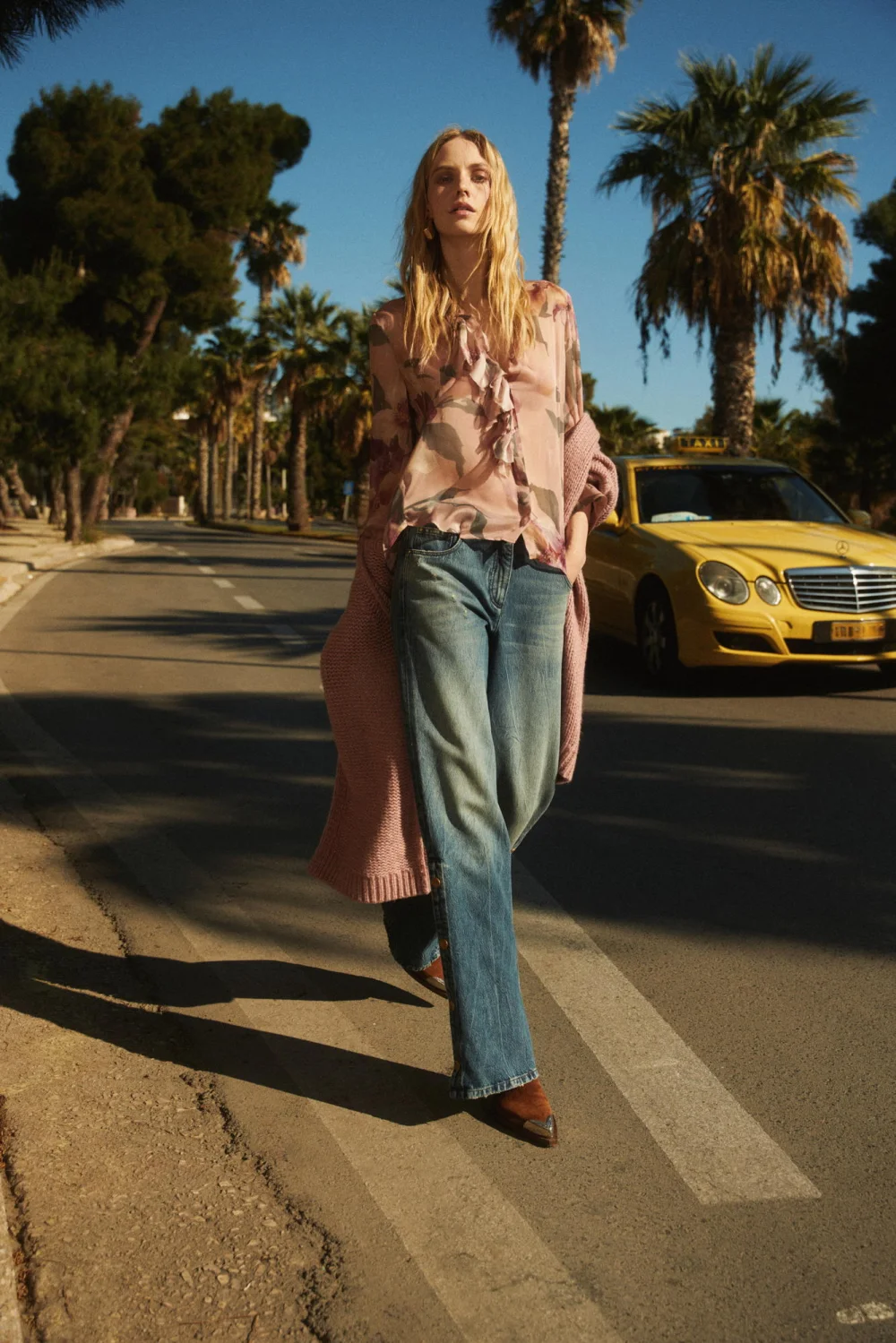  by Goodbyefuture represented by stoever artists