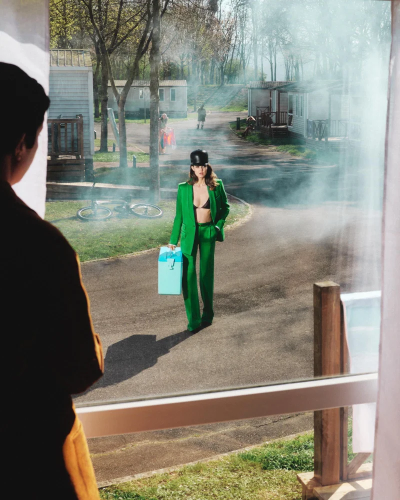 Inside Birgit Stöver 21 represented by stoever artists